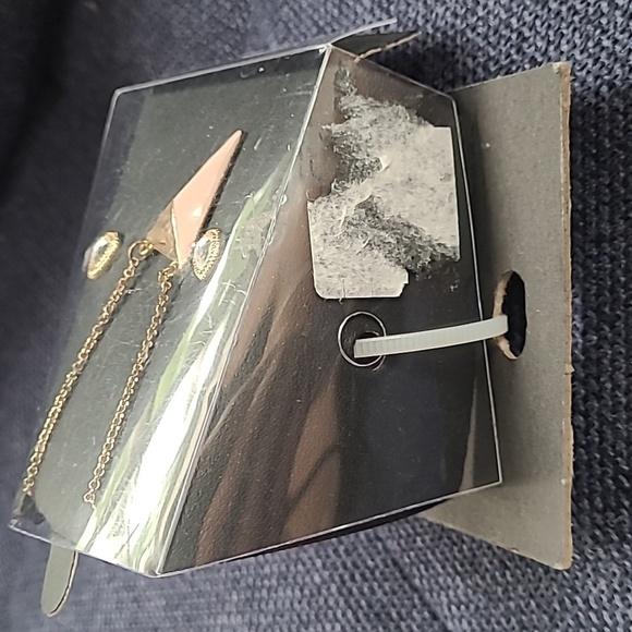 Women Gold Colored Necklace Mauve Pink Triangle Charm Crystal Stud Oval Earrings - Picture 5 of 7